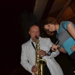 Музыканты на свадьбе, гд я саксофонист и певец с партнершей (певицей) г. Киев